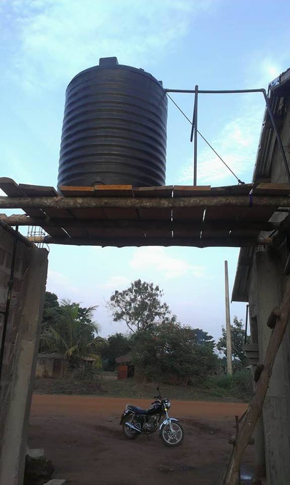 l'eau au bénin puits aménagé puits non-aménagés kpodonou chouponline route d'acces au village l'eau au benin puits aménagé puits non aménagé kposodo chouponline route d'acces au village